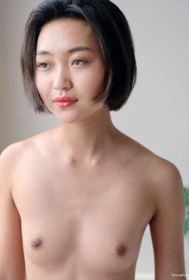 Marilyn “Chair_Girl” Li Jiao “La ragazza della porta accanto” MetCN (46P)