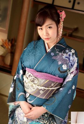 (Ayane Sakurai) Ama indossare uno yukata e fare sesso (35P)