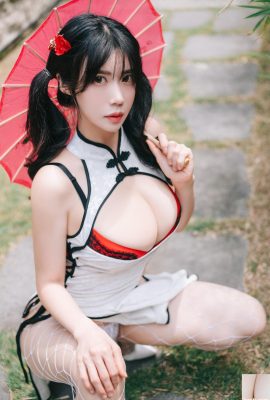 (Sia) Una ragazza cinese vestita in modo sexy ti sta aspettando per aprirla (51P)