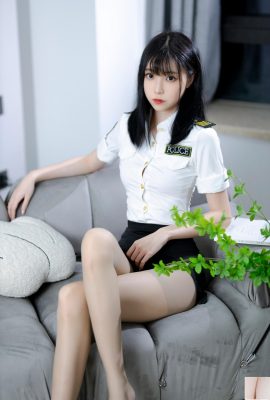 Le seducenti gambe lunghe della LAN “White Uniform” di Xu Lan la rendono sempre più irritabile (40P)
