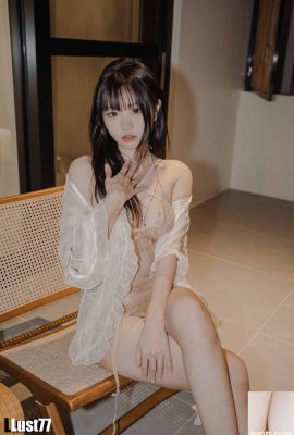 La modella cinese paffuta e solida Su Fan scatta foto private del suo corpo (41P