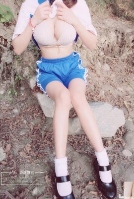 (Raccolto da Internet) Uscita in uniforme scolastica della ragazza Weibo Ma Susuyo (20P)