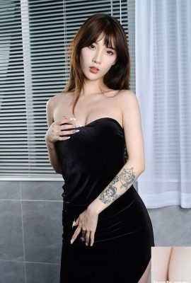 Servizio fotografico privato della modella cinese Bai Xue (31P)