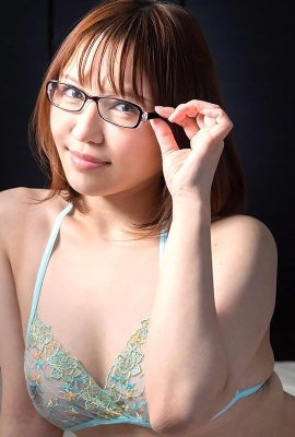 (Futaba Mina) La troia con gli occhiali desidera un grosso cazzo (21P)