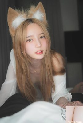 La bellezza coreana Yeha si trasforma in una graziosa fidanzata dalle orecchie di volpe (36P)