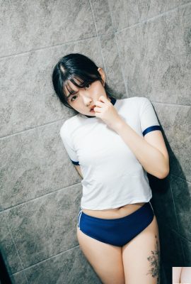 (Sonson) La lolita coreana rivela il suo sedere seducente… insopportabilmente arrapato (33P)