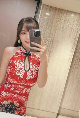 La bella ragazza “Qiu Han” ha una figura bella e tenera ed è super sexy… piena di tentazioni (10P