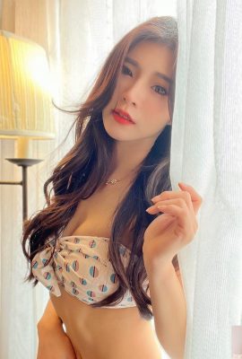 La dolce e sexy sorella “Lu Xiaoqing” ha la pelle chiara e un bel seno e le proporzioni del suo corpo sono troppo potenti! Troppo pazzo(10P)
