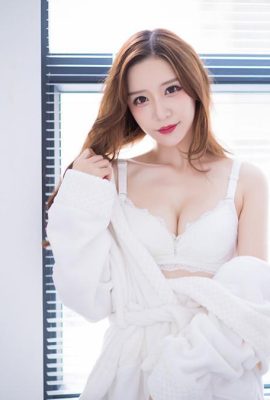 La dolce modella Xiao Linren ha la pelle chiara, glutei sexy e una bella figura (44P)