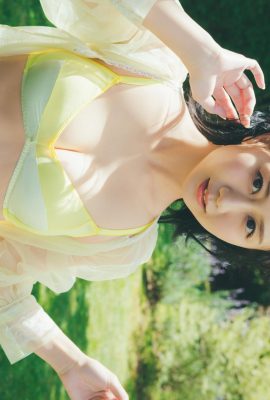 (Furuhata Naikazu) La bella figura dell'idolo abbinata a un bikini è così allettante… (5P)