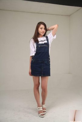 Giovane modella coreana che si toglie le foto – Yelin (48P)