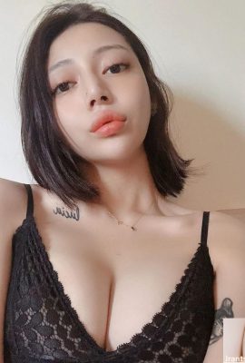 Un paio di occhi pieni di forte elettricità, un naso alto e labbra rosse e calde dimostrano un'atmosfera super sexy~Elaine Ling (16P)