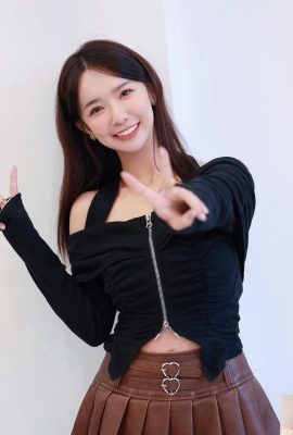 La bella ragazza “Zhang Yahan” ha un aspetto dolce e una figura sexy. I fan hanno guardato Dongmo Tiao (10P).
