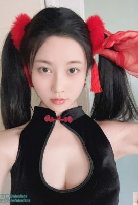 Giovane modella Nian Nian – Selfie del Festival delle Lanterne (40P)