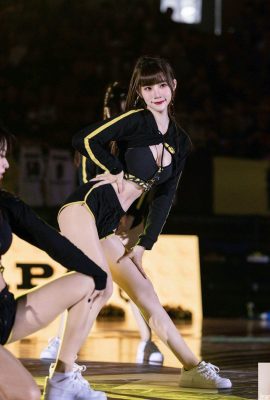 La ragazza super sexy “Amber Qianyu” sfida il limite con la sua figura perfetta! Non riesco a distogliere lo sguardo (10P)
