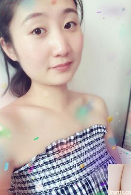La bella Liangjia è più sexy che mai in privato (31P)