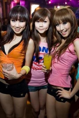 Taiwan Nightclub-Pretty Girl (15P)