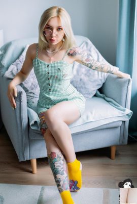 (Suicide Girls) 29 ottobre 2024 – Roxylove – Juicy Lollipop (60P)