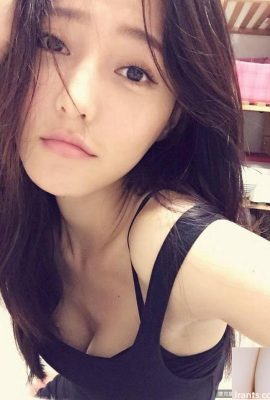 ~Mico Zhang Weichun~ Il selfie dall'alto verso il basso rivela doppi solchi sexy, super belli (21P)