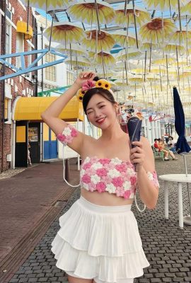 “Ququ” ha un sorriso dolce ed è vestito in modo sexy e seducente, non posso più trattenerlo (14P)
