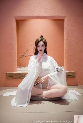 Zhou Yan Xixian zia Styling White Road Robe (95p)