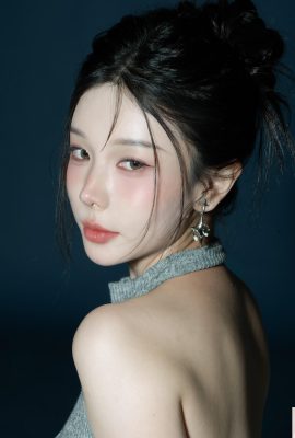 Il seno “Yuzhen” pieno e bellissimo non può nascondere le loro gambe seducenti (9p)