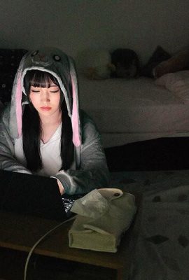 Arima Miku: Ho provato a usare un'app corrispondente per la mia sorellina Hikikomori … Arima Miku