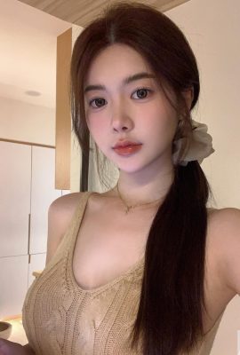 Nascondersi in profondità e non mostrare la tua buona figura “yixin_yixin” sembra molto accattivante (21p)