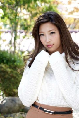 Momota Emiri Mature Woman (47p)