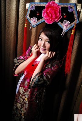Winnie Xiaoxue e Xiaoyu “Saluti di Capodanno alla Principessa Zhen Huan” (59p)