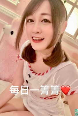 Il carino showgirl di Taiwan Wu Qingqing, con una figura uniforme e una goccia di carne (7p)