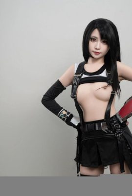Miao Xiaoji “Final Fantasy 7 Tifa” (55p)