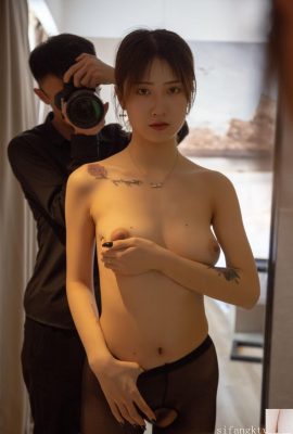 (Foto del set di modelli nazionali) Modello nazionale Xiaotong's Sex Body Private Photo Photo (108p)