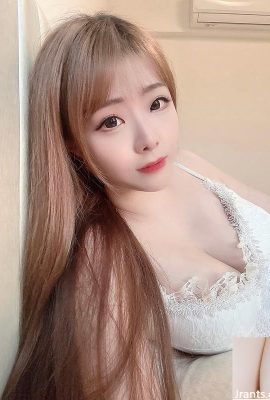 “Zhang Xiaorou” Beautiful Beyond Reality (10p)