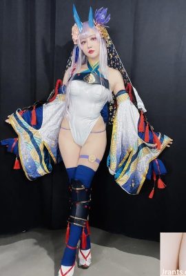 La curva perfetta “Noricosplay” è così attraente (10p)