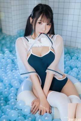 La ragazza a gambe lunghe “Yi Shun” è così piena che sta per traboccare con un seno giusto e bellissimo (10p)