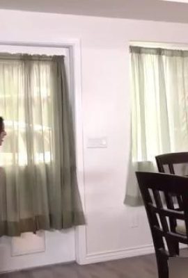 Di fronte a papà e fratello, la figlia è stata fottuta da un negro (20p)