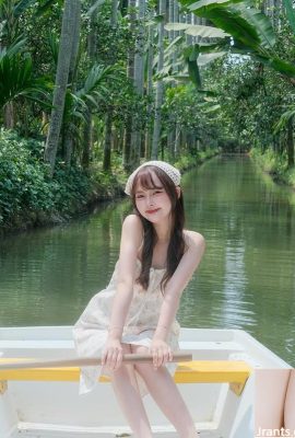 La ragazza innamorata “Yuka” ha un sorriso profondo con gli occhi elettrici che è così affascinante! Dolce al tuo cuore (10p)