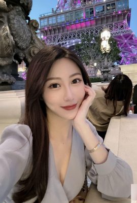 La figura superiore “Rao Fangqing” ha una parte anteriore sporgente e una schiena curvy, che è troppo allettante (10p)