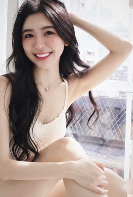 La ragazza fresca e bella “Zhang Anqi” ha un dolce sorriso e sembra inebriante (10p)