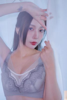 La piccola faccia “Yi Yumichi Tsai” ha una figura molto feroce che mostra troppo folle (10p)