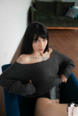 (Suicide Girls) 21 giugno 2025 – Psylunar – La migliore vista in casa (53p)