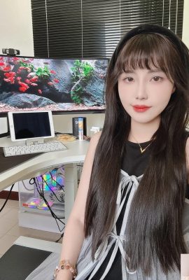 L'elegante bellezza “Chen Ningcai” sorride dolcemente nel tuo cuore (10p)