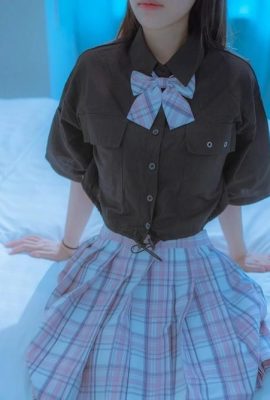 The Gentle Beauty in the Hazy Dark Light (47p)