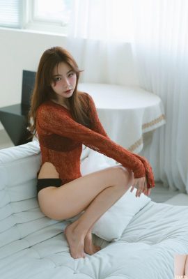 “Weng Shuan” che non è commosso da bellissimi seni e belle gambe (10p)