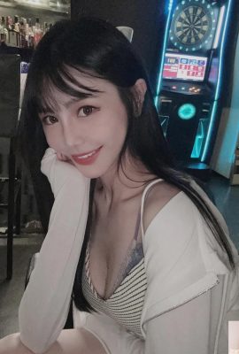I seni orgogliosi di “Zhu Zhu” esplodono e il suo corpo sexy esplode (10P)