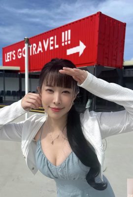 “Dada” ha un seno paffuto e bellissimo che non può sfuggire alla vista (10P)