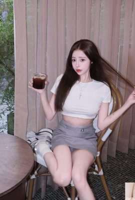 “Mengmeng Dong Mengzhu” ha una figura paffuta che è sbalorditiva e può essere vista dalla prospettiva del male (10P)