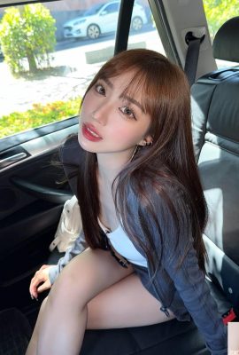 L'aspetto glamour e la figura sexy di “Vivian” sono così accattivanti (10P)