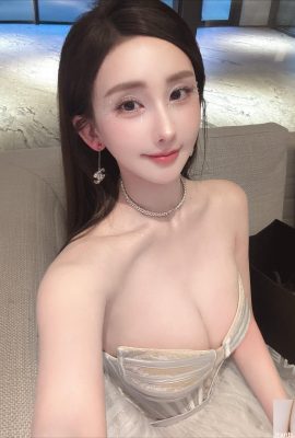 “Amilus Hu” Sotto il viso delicato… il latte bianco e tenero è destinato a far sciogliere le persone (10P)